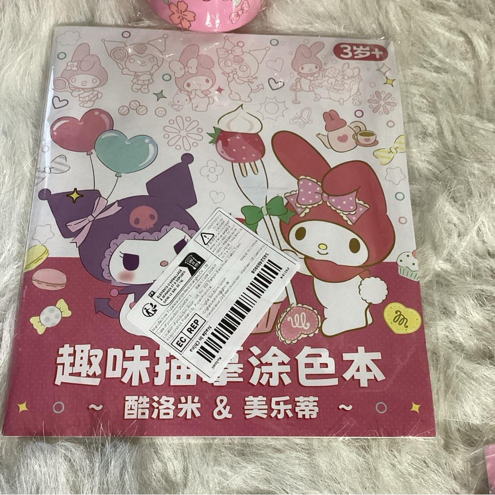 Hello Kitty Bundle of NEW Colored Pencils, Coloring Book & Pencil Cup - Picture 4 of 15